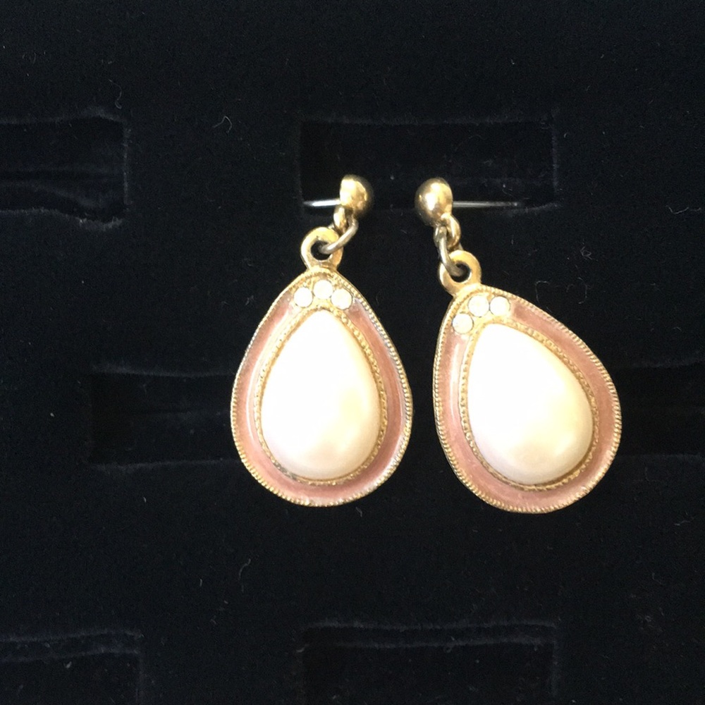 Vintage 1928 collection pierced earrings